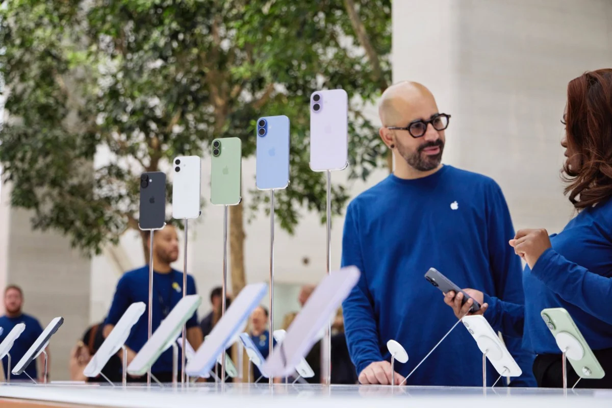 Apple Eski iPhone Modellerine 100 Dolar Zam Yaptı