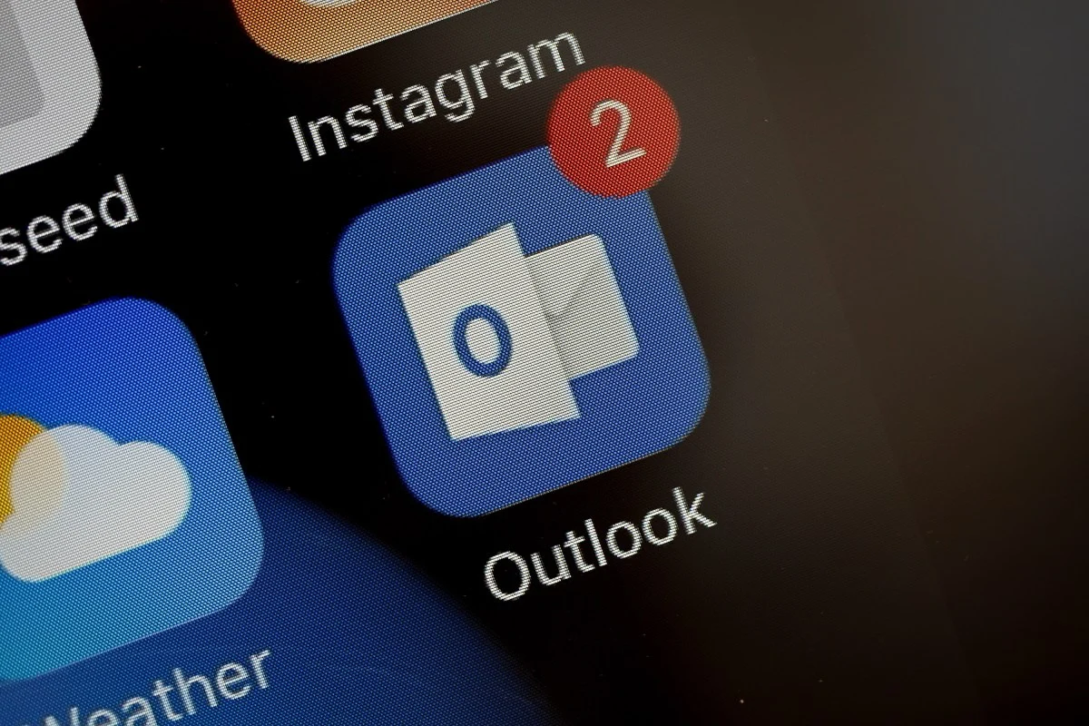 Microsoft, Saatler Süren Outlook Kesintisi İçin Çözüm Test Ediyor