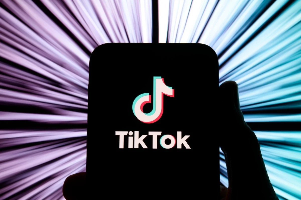 TikTok, Yapay Zeka Alışveriş Asistanı ve Tek Tıkla Ödeme Özelliğini Kullanıma Sundu